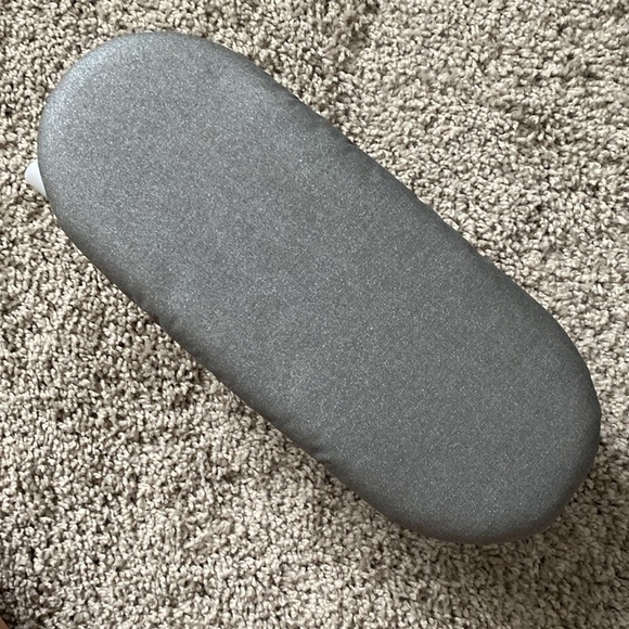 Mini grey and white ironing board - Picture 2 of 15